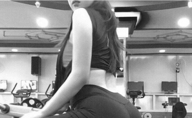 10,000 won per hour at the gym.
