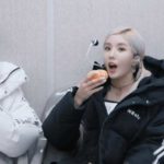 Kwon Eun-bi, who eats tangerines.