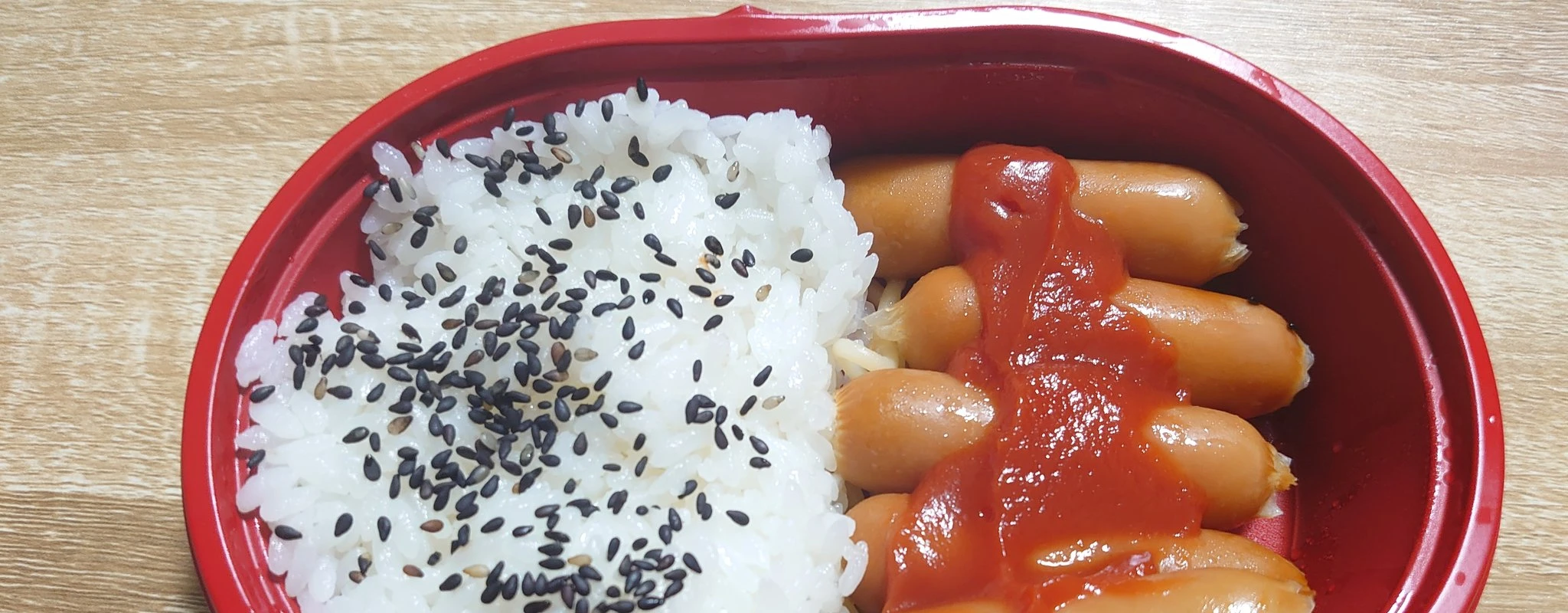 A 2,000 won lunch box at a convenience store in Japan that took 10 years from planning to selling.