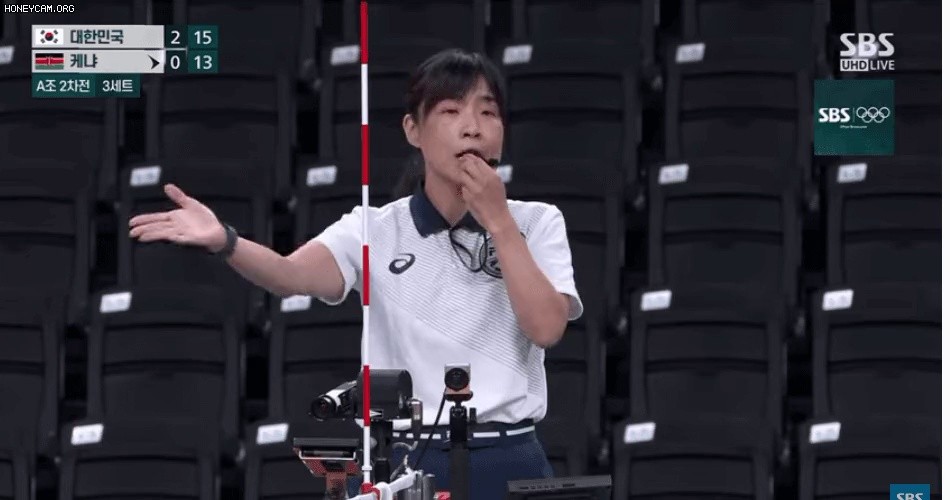 Kim Yeon-kyung also gave up on the referee because he was too stubborn to watch it as a gif.