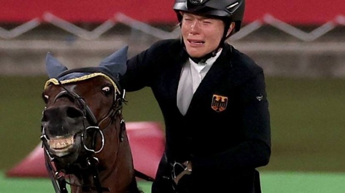 Horseback riding in the Olympics that made the trolls did yesterday.gif