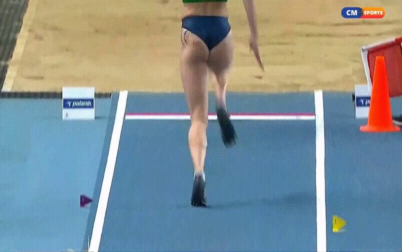 She missed her gold medal because of her ponytail.