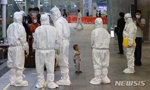 The first time an Afghan baby came to Korea.