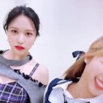 MINA and SANA burst into laughter while making model faces.