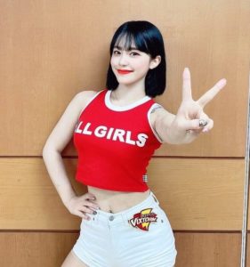 He’s the cheerleader of Kia Tigers.Hye