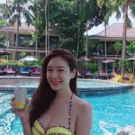 Gong Seoyoung, cool and fancy bikini.