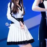 Exciting length of skirt. GUGUDAN MIMI.