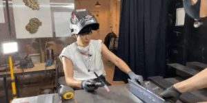 Real-time welding of Kang Dongwon gif.