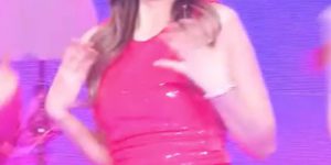 Red dress, honey thighs, ITZY LIA's performance at the "Music Festival".
