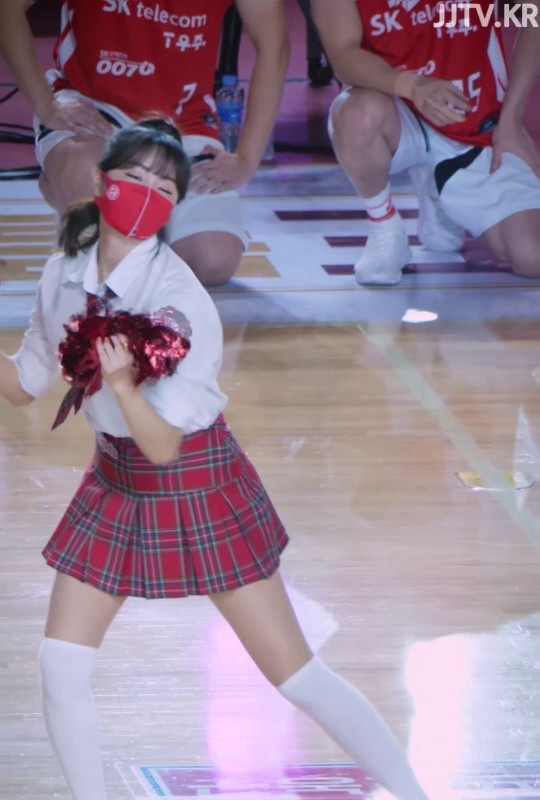 School look check skirt, over knee socks. Cheerleader Ahn Jihyun.