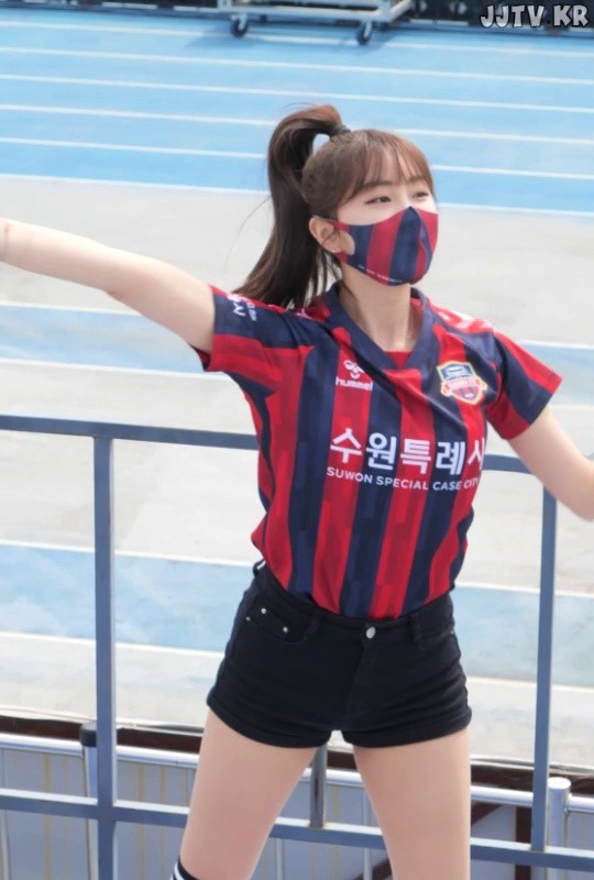 Soccer uniform, An Ji-hyun cheerleader of Knee socks.
