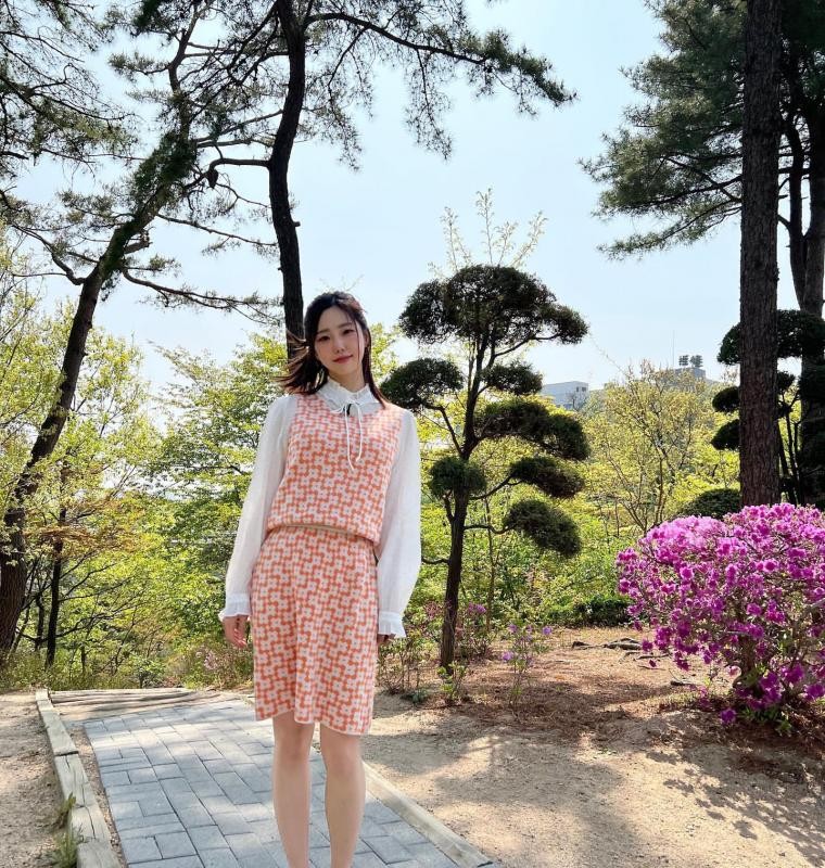 Kim Gayoung, weather forecaster, Instagram