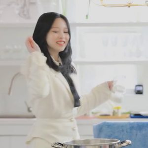 SOUND TWICE MINA's salt performance