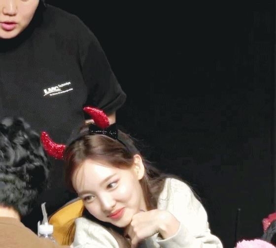 The devil NAYEON at the fan signing event
