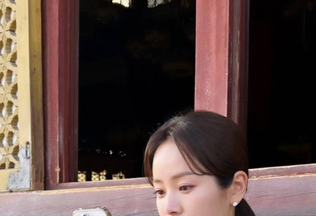 Han Jimin's new beauty in the commercial for Golden Dew