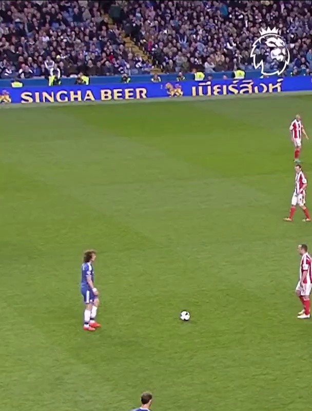 Video: David Lewis: Hazard who won't let you kick free kick