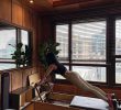Brave Girls Yoojung's butt doing pilates