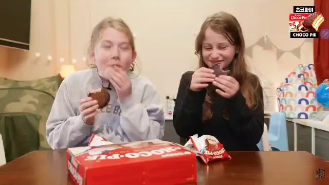 Evaluation of a British kid who ate chocolate pie