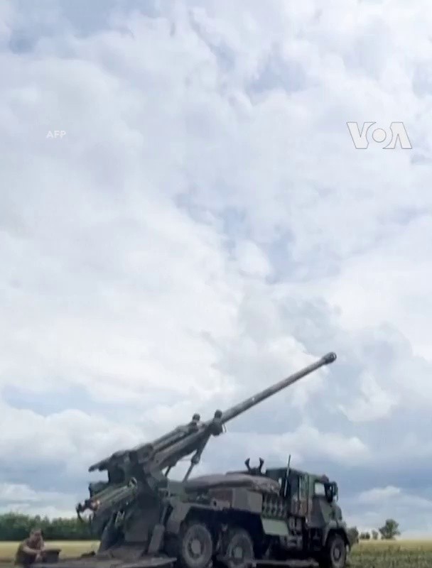 SOUND: French self-propelled guns deployed by Ukrainian forces