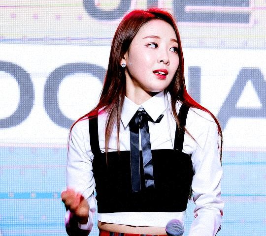 Yves of LOONA