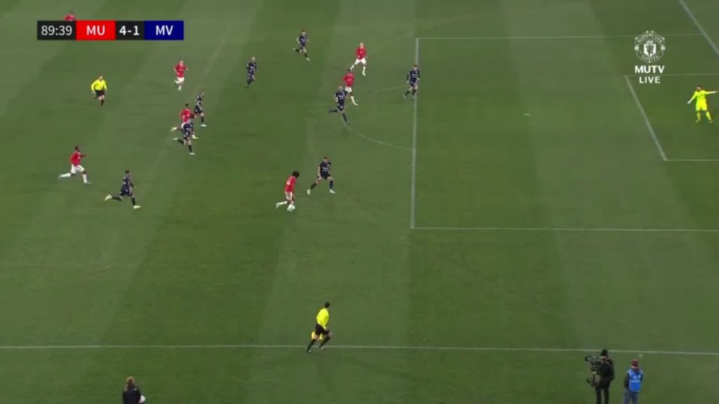 Melbourne vs. Man Utd goal to widen the gap by 3 goals