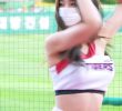 Kim Hyun-ji, the cheerleader who bounces