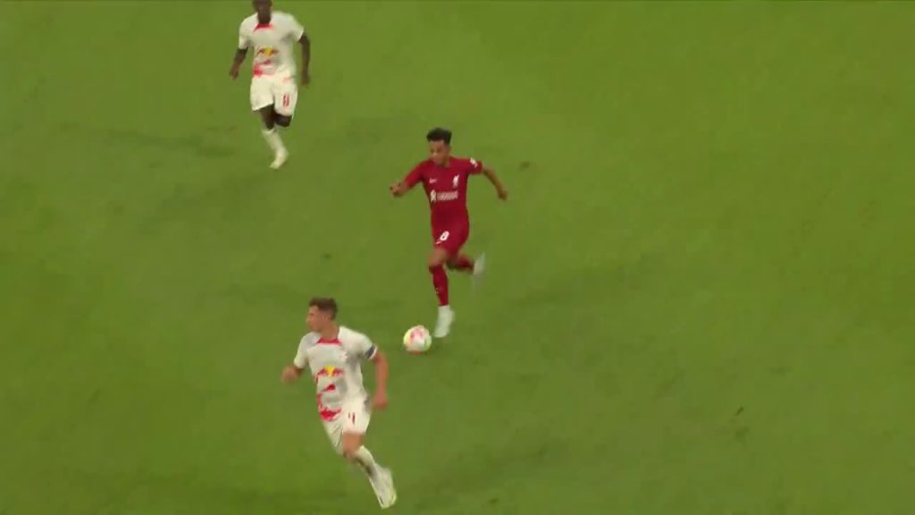 Leipzig vs Liverpool Nunes Porttrick Shaking