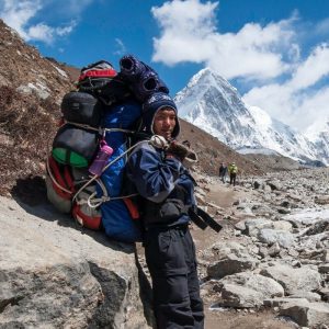 Nepalese Sherpas Working on Achievements as Tourism Revenue Declines Due to COVID-19