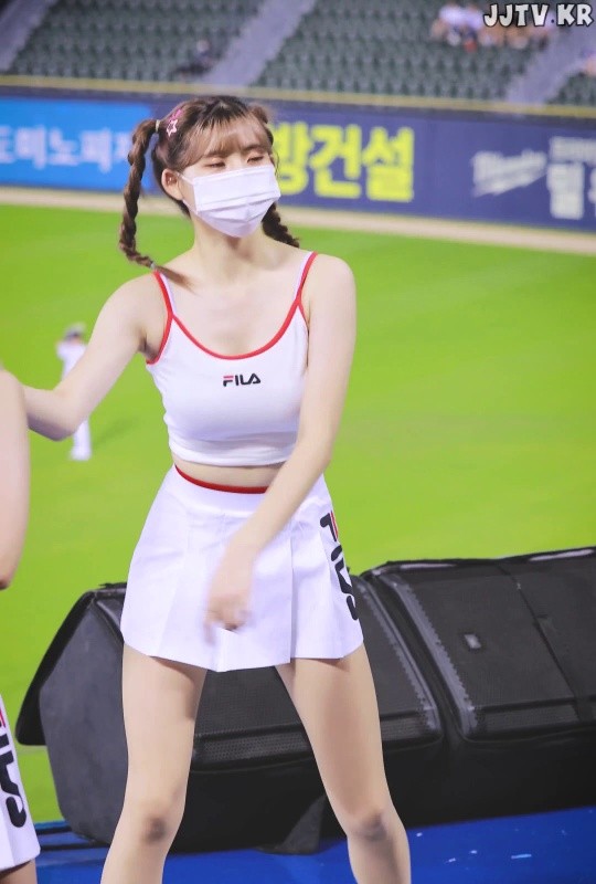 Tightrope Sleeveless Cheerleader Ahn Hyeji