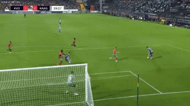 Korea's all-time debut goal in Belgium's first division.Gif