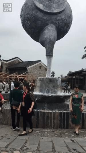 Interesting fountain gif