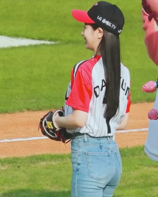 Tofu jeans that throw the first pitch. Butt