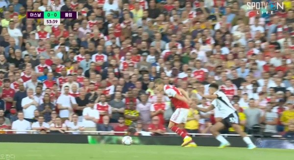 Arsenal vs Fulham Oedegor shooting crisis, Leno's good defense Shaking