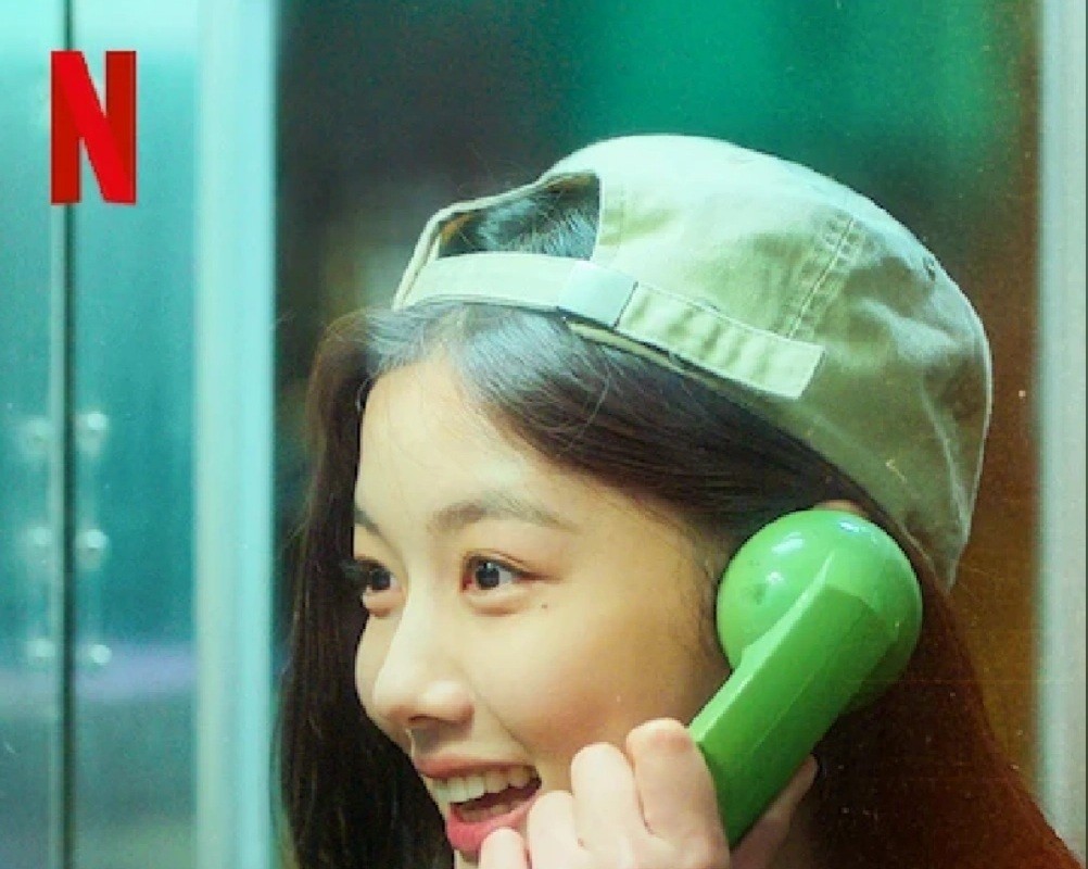 Netflix's new 20th Century Girl teaser trailer starring Kim Yoo-jung
