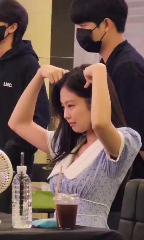 (SOUND)BLACKPINK JENNIE's reaction to the fan signing event