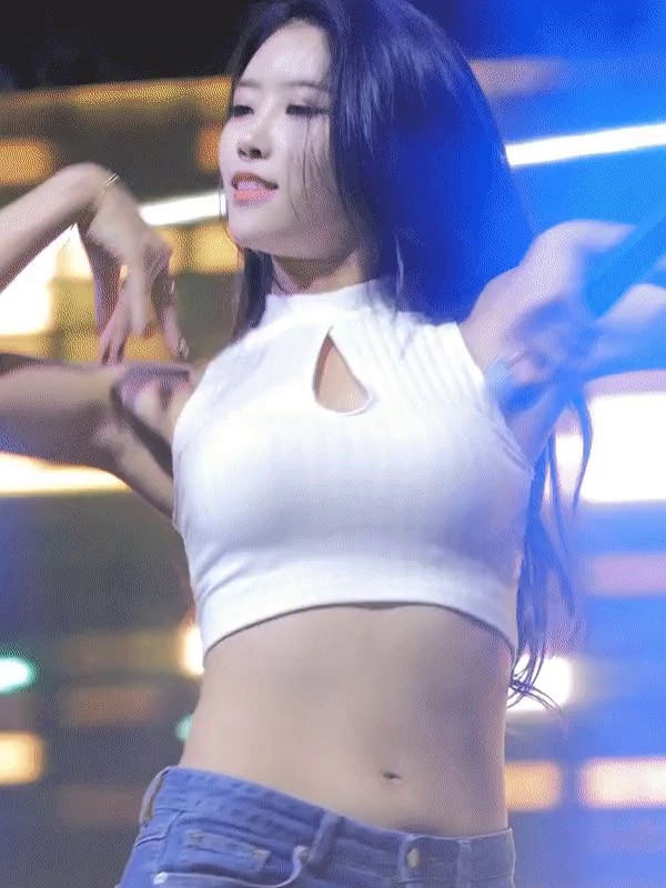 Mi-Joo's waistline sleeveless cropped shirt