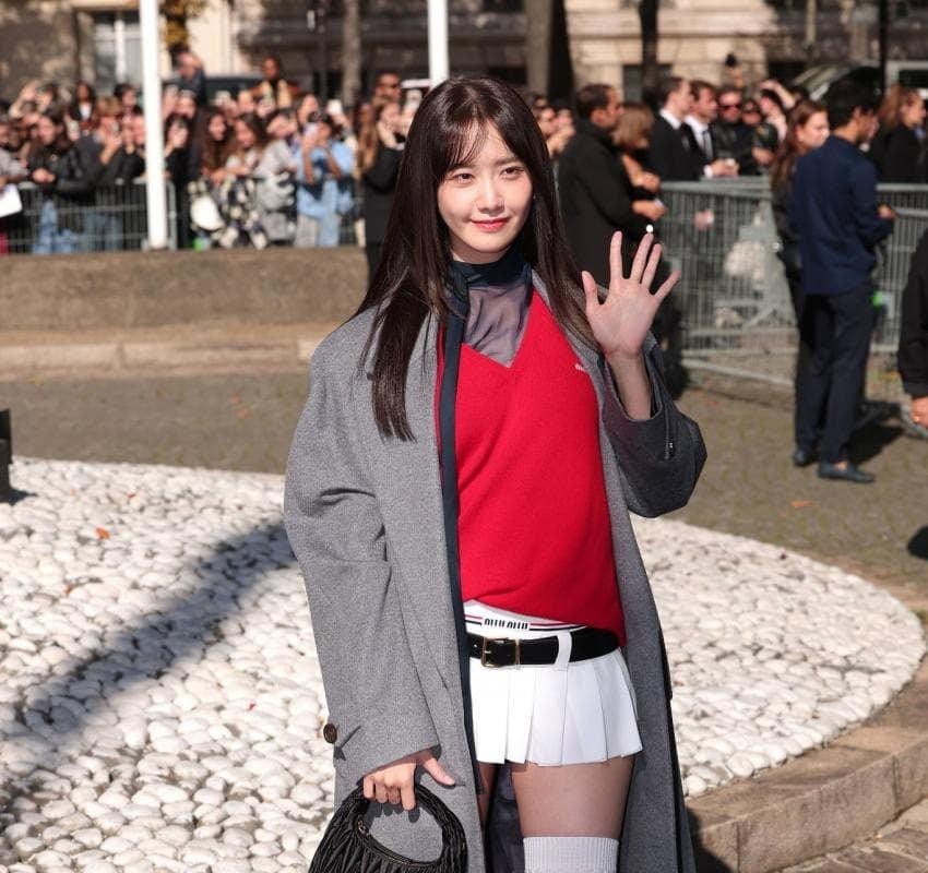 Yoona in a super mini skirt