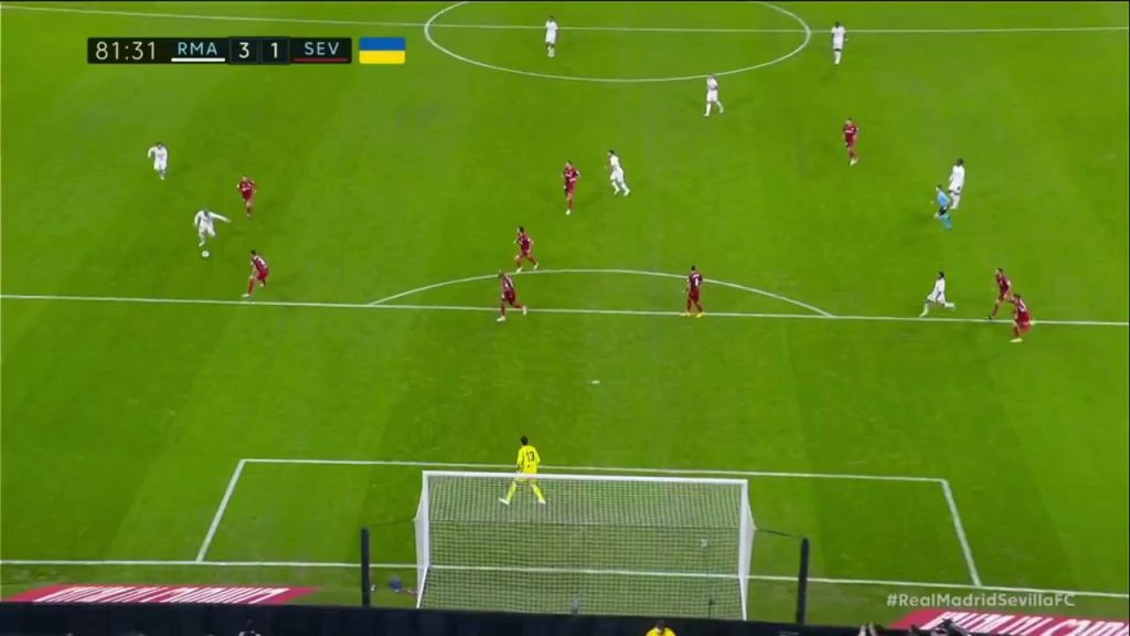 (SOUND)Real Madrid vs Sevilla Valverde Crazy Goal Different angles Shaking
