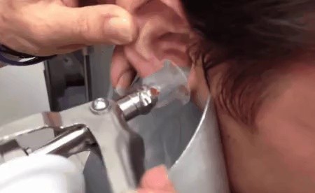 Remove earwax Be careful of very dirty