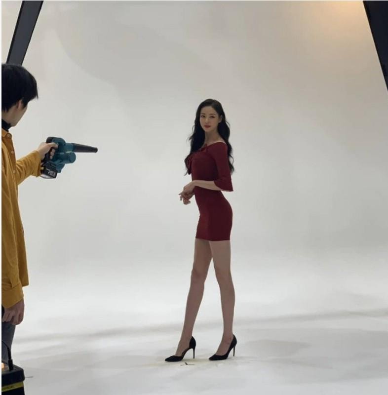 176cm tall with heels