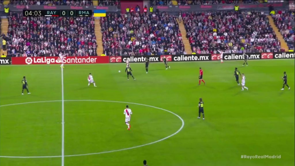 (SOUND)Rayo vs Real Madrid Rayo Bayekano's first goal(Laughing out loud. (Laughing out loud