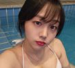 Twitch streamer Jung Da-byeol's white bikini breastbone