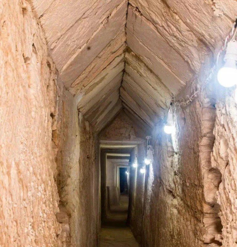 Ancient Tunnel Found in Egypt