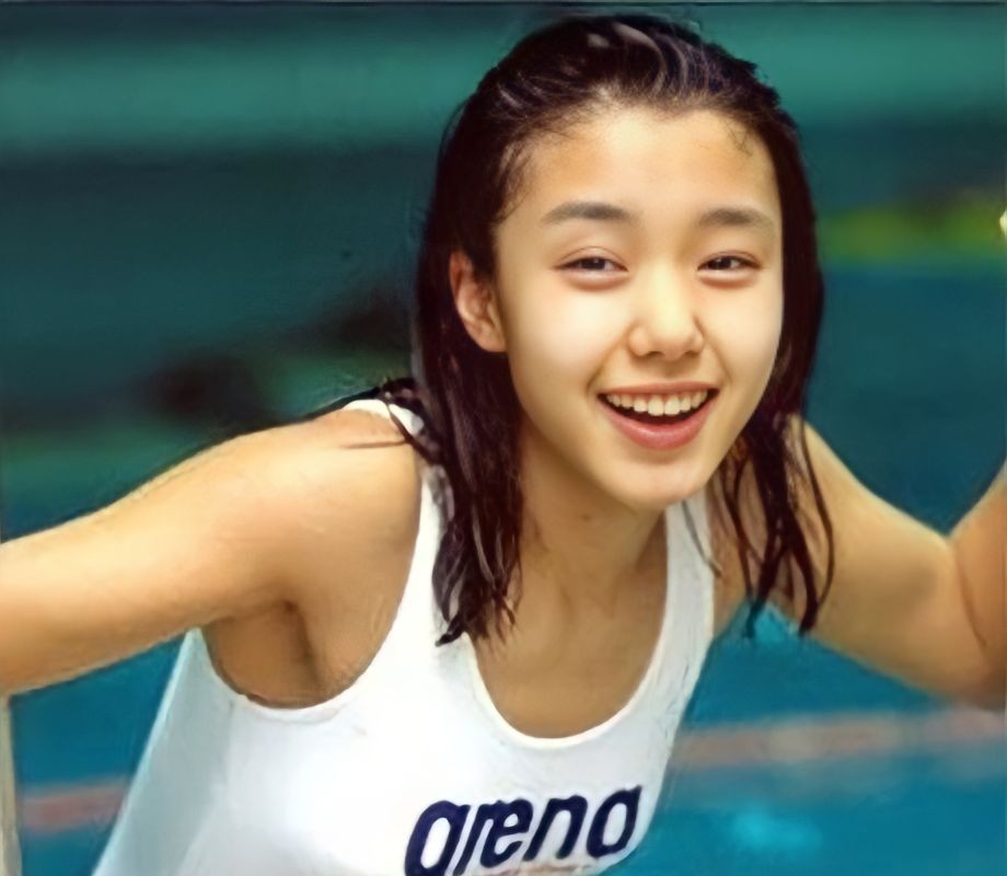 Swimming suits from Jeon Doyeon's prime days
