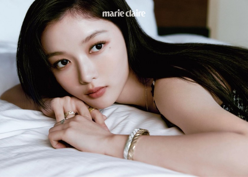 Actor Kim Yoojung in Chanel Fine Jewelry pictorial