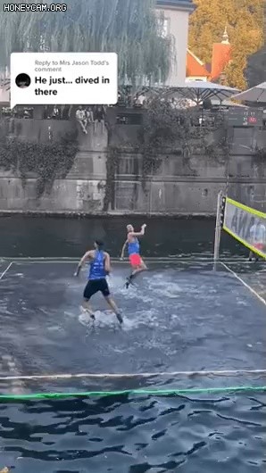water volleyball