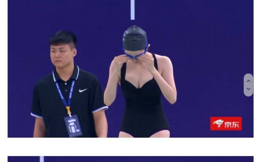 Female celebrity swimsuit body in Chinese version of Idol Star Athletics Championships