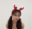 Kim Nayeon's Instagram cheerleader, Santa Rudolph