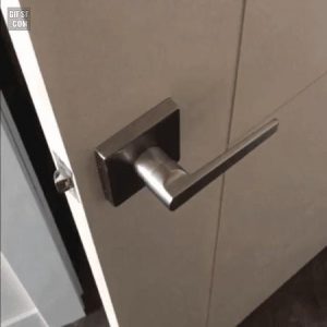 All-way door handle