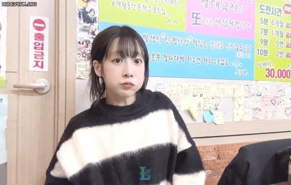 Yoo Ji-Ae, the innocent girl who eats Dijinda pork cutlet as if nothing happened